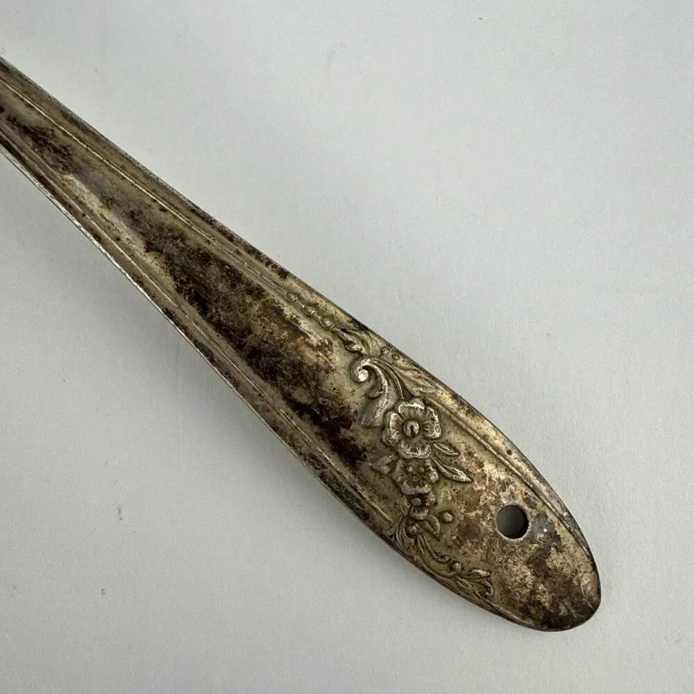 VTG Oneida Community Tudor Plate QUEEN BESS II 1946 Solid Serving Spoon 8 1/4